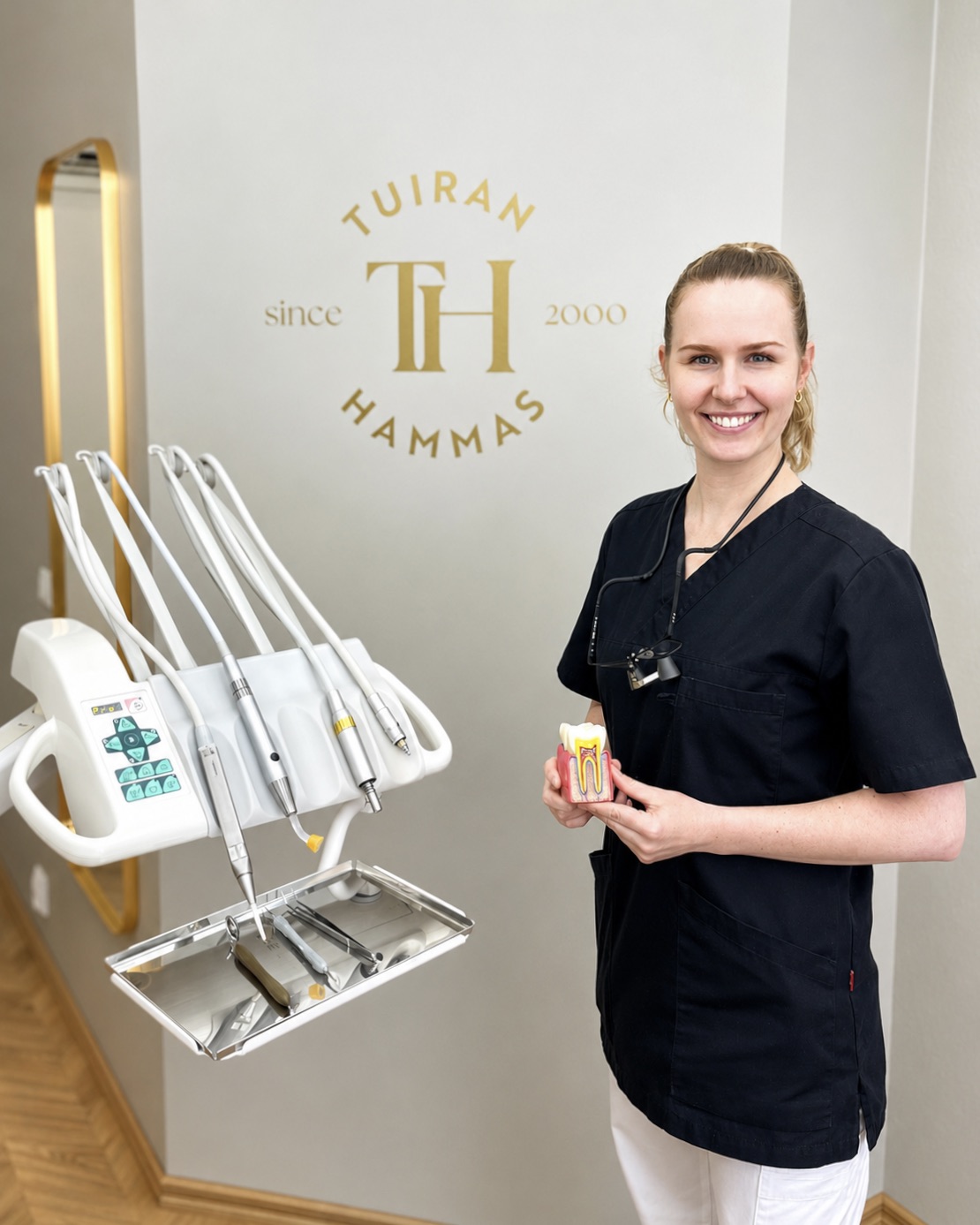 Suuhygienisti Anastasiya Kakhovska Tuiran Hampaassa Oulun Tuirassa.